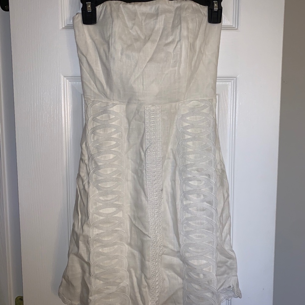 Selfie Leslie Strapless White Lace Dress